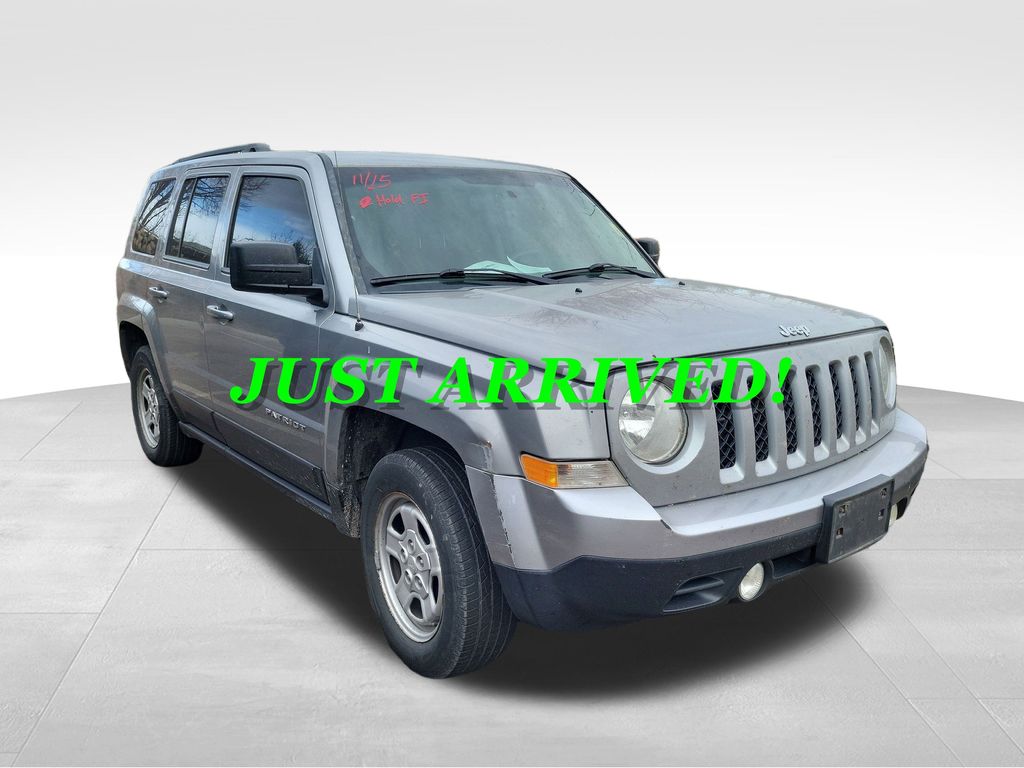 2015 Jeep Patriot Sport photo 2