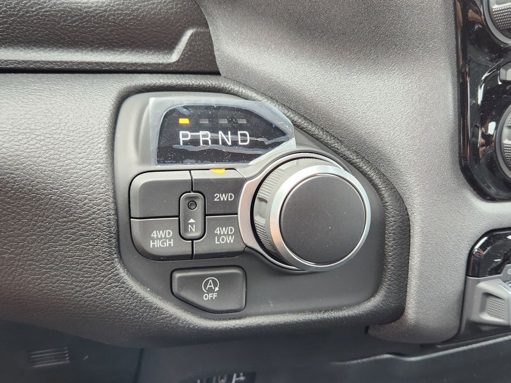2025 RAM 1500 Tradesman - Photo 28