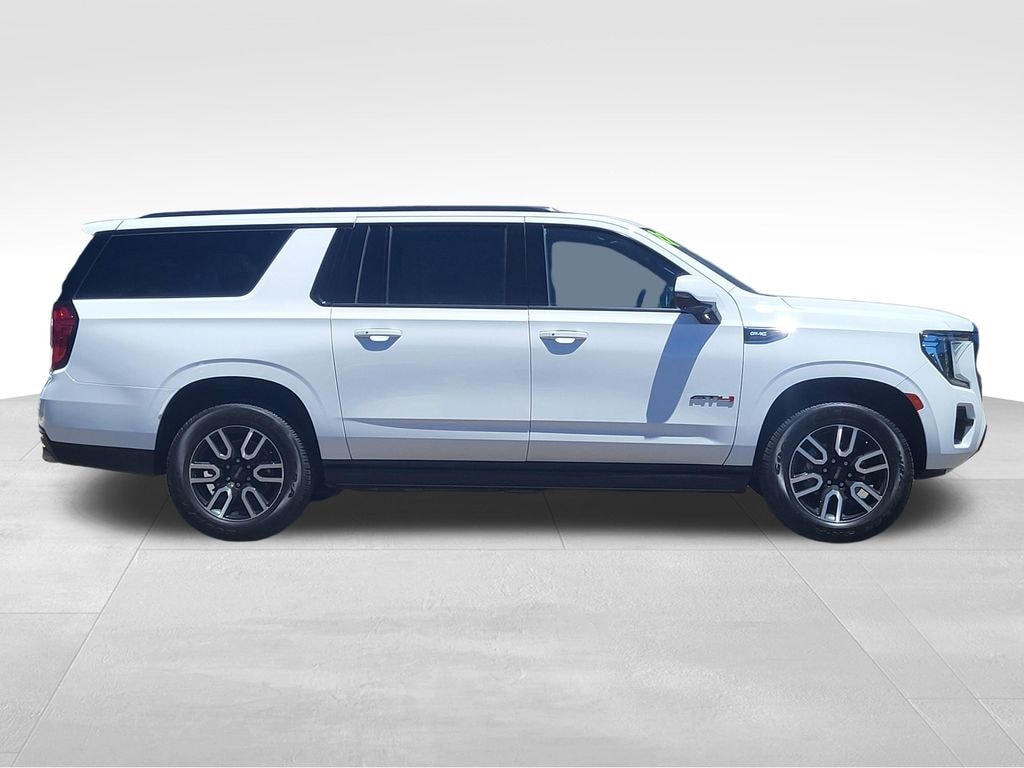 Used 2022 GMC Yukon XL AT4 SUV