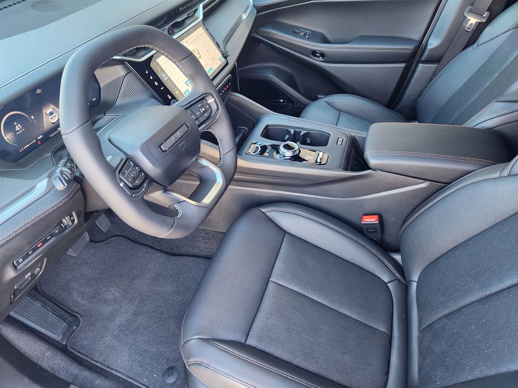 2026 Jeep Cherokee Overland - Photo 12
