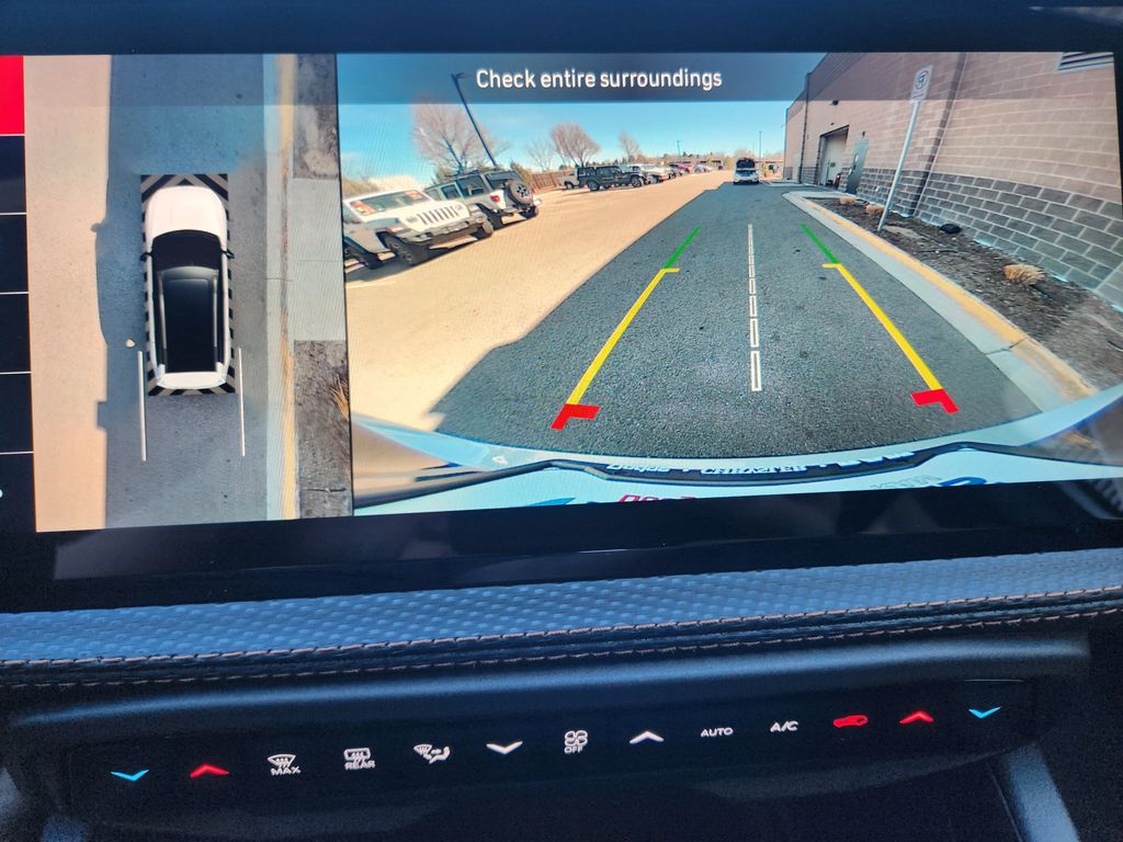 2026 Jeep Cherokee Overland - Photo 18