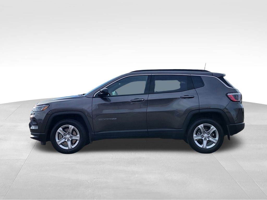 Used 2023 Jeep Compass Latitude SUV
