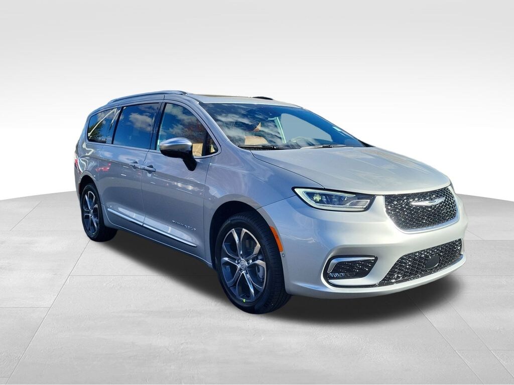 New 2026 Chrysler Pacifica Pinnacle Minivan/Van