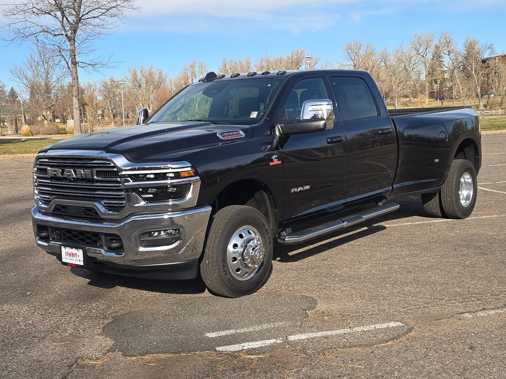 2026 RAM Ram 3500 Pickup Laramie's photo