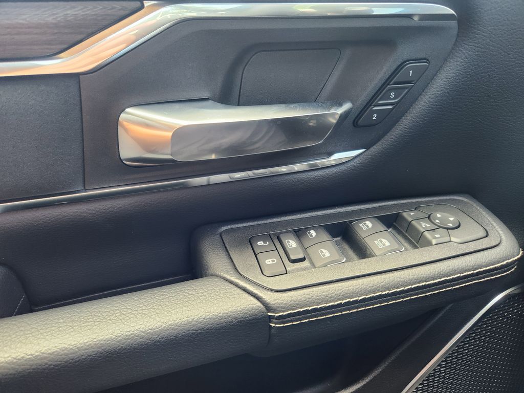 2026 RAM 1500 Laramie - Photo 32