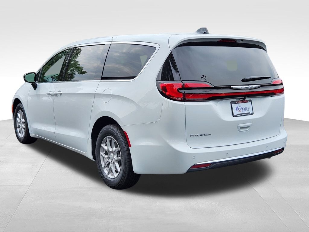 New 2026 Chrysler Pacifica Select Minivan/Van