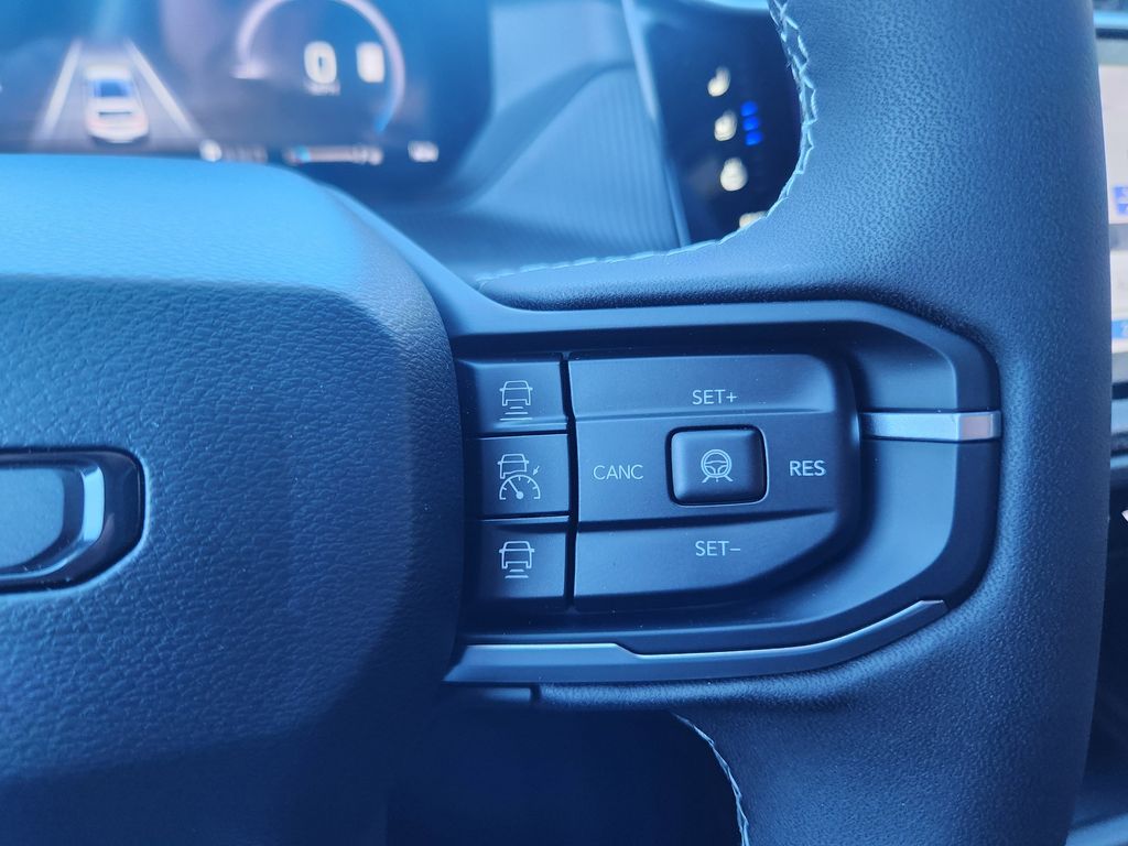 2026 Jeep Cherokee Overland - Photo 27