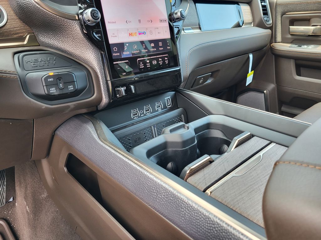 2026 RAM 3500 Limited/Longhorn - Photo 21
