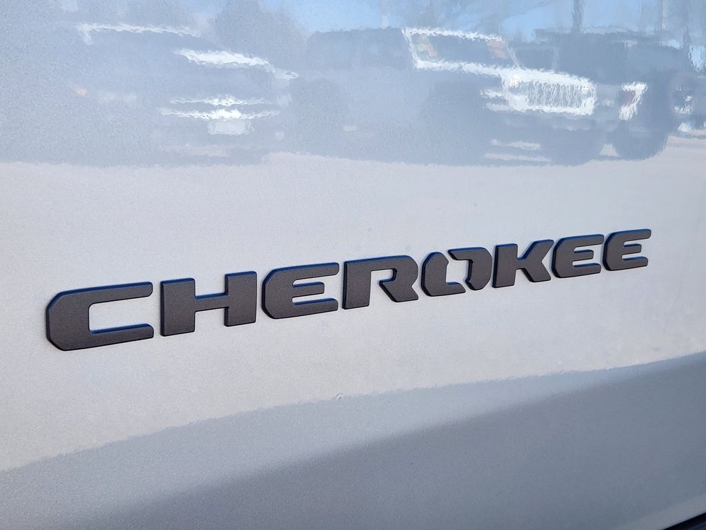 2026 Jeep Cherokee Overland - Photo 11