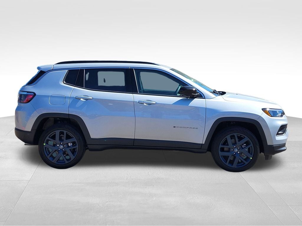 New 2026 Jeep Compass Latitude SUV