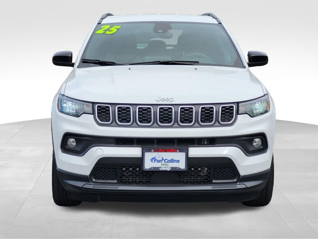 Used 2025 Jeep Compass Latitude SUV