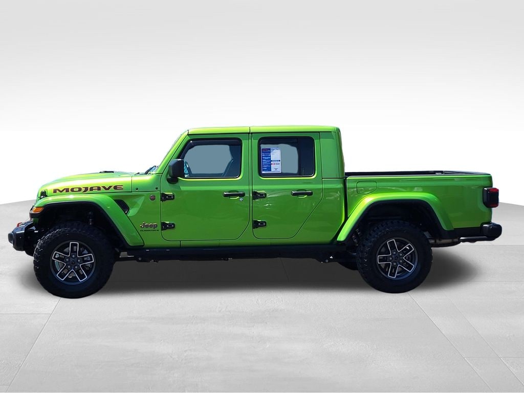 Used 2025 Jeep Gladiator Mojave Truck