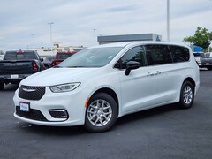 2026 Chrysler Pacifica Select Minivan/Van