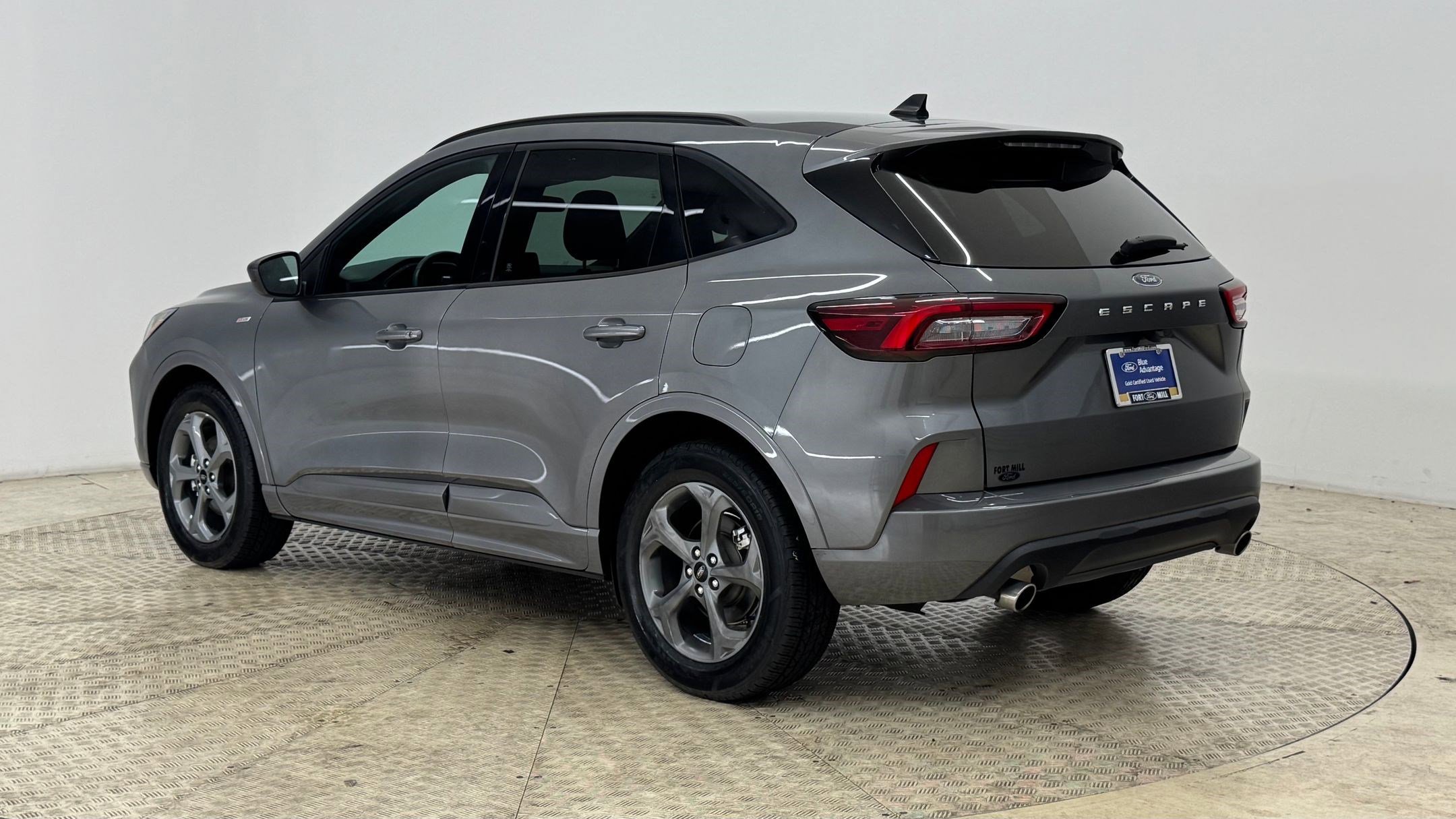 2024 Ford Escape ST-Line photo 3