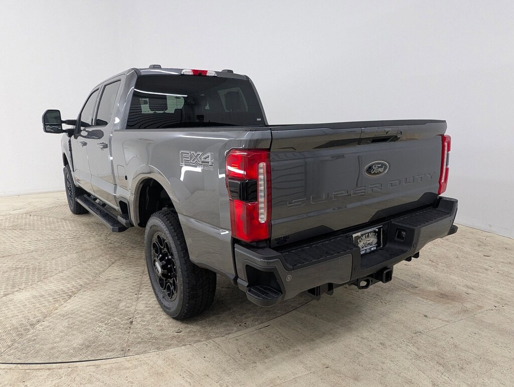 New 2026 Ford F-250 LARIAT Truck Crew Cab