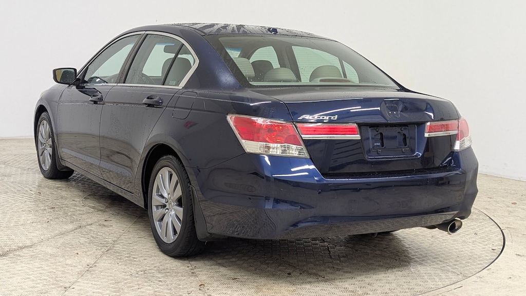 Used 2011 Honda Accord EX-L Sedan