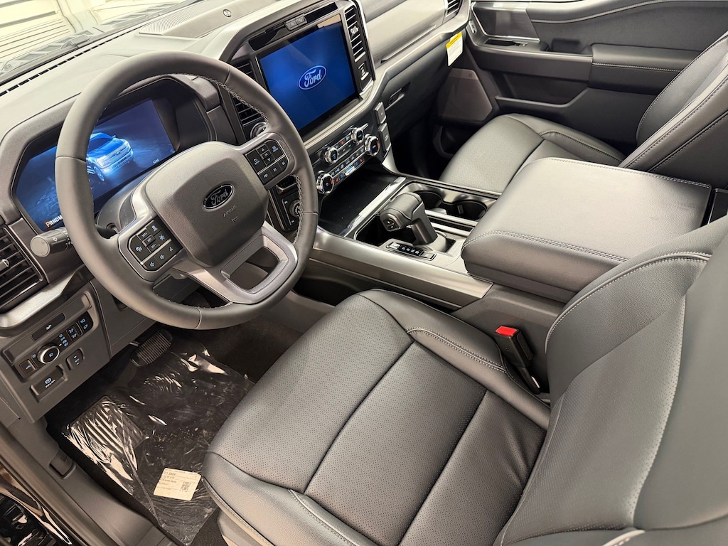New 2026 Ford F-150 LARIAT Truck SuperCrew Cab