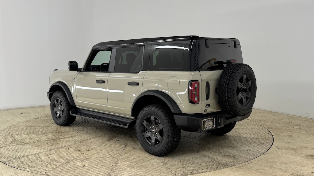 New 2025 Ford Bronco Outer Banks SUV