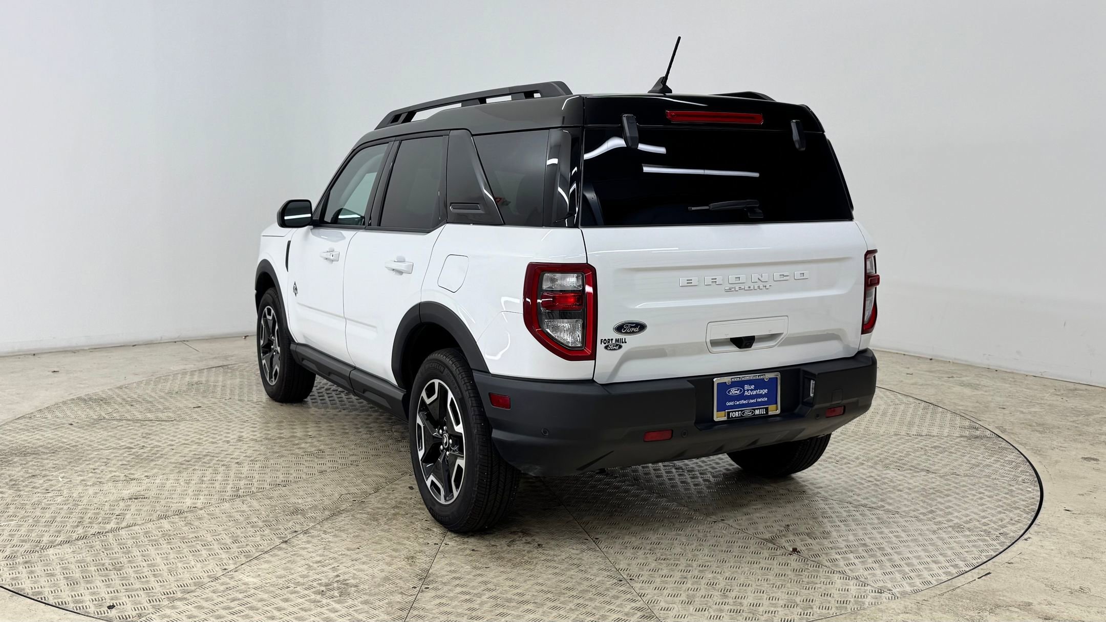 2024 Ford Bronco Sport Outer Banks photo 3