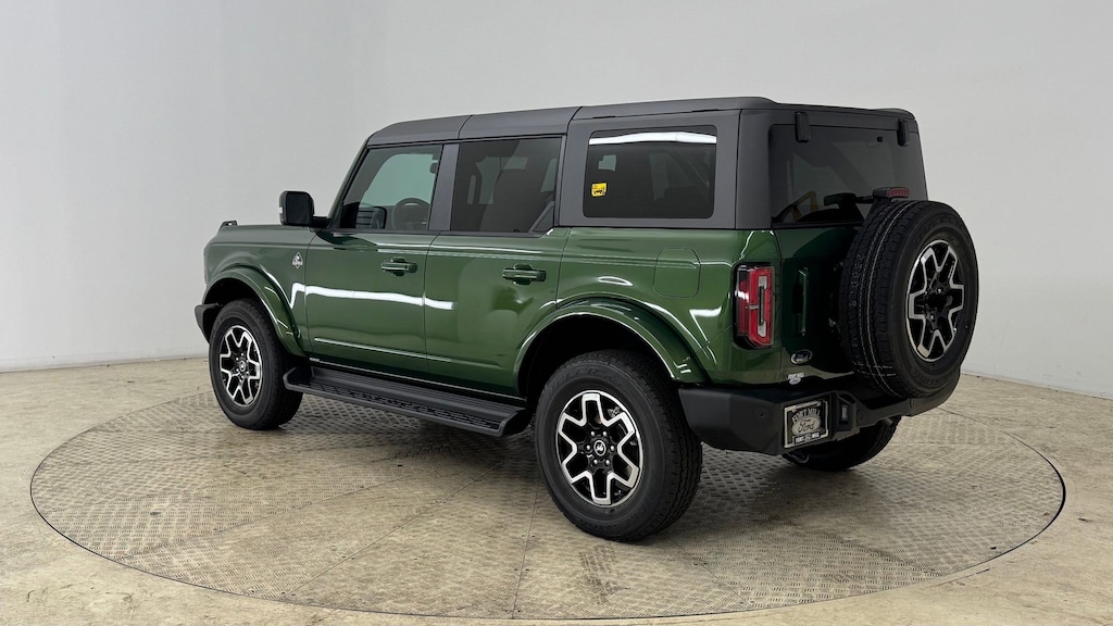 New 2025 Ford Bronco Outer Banks SUV