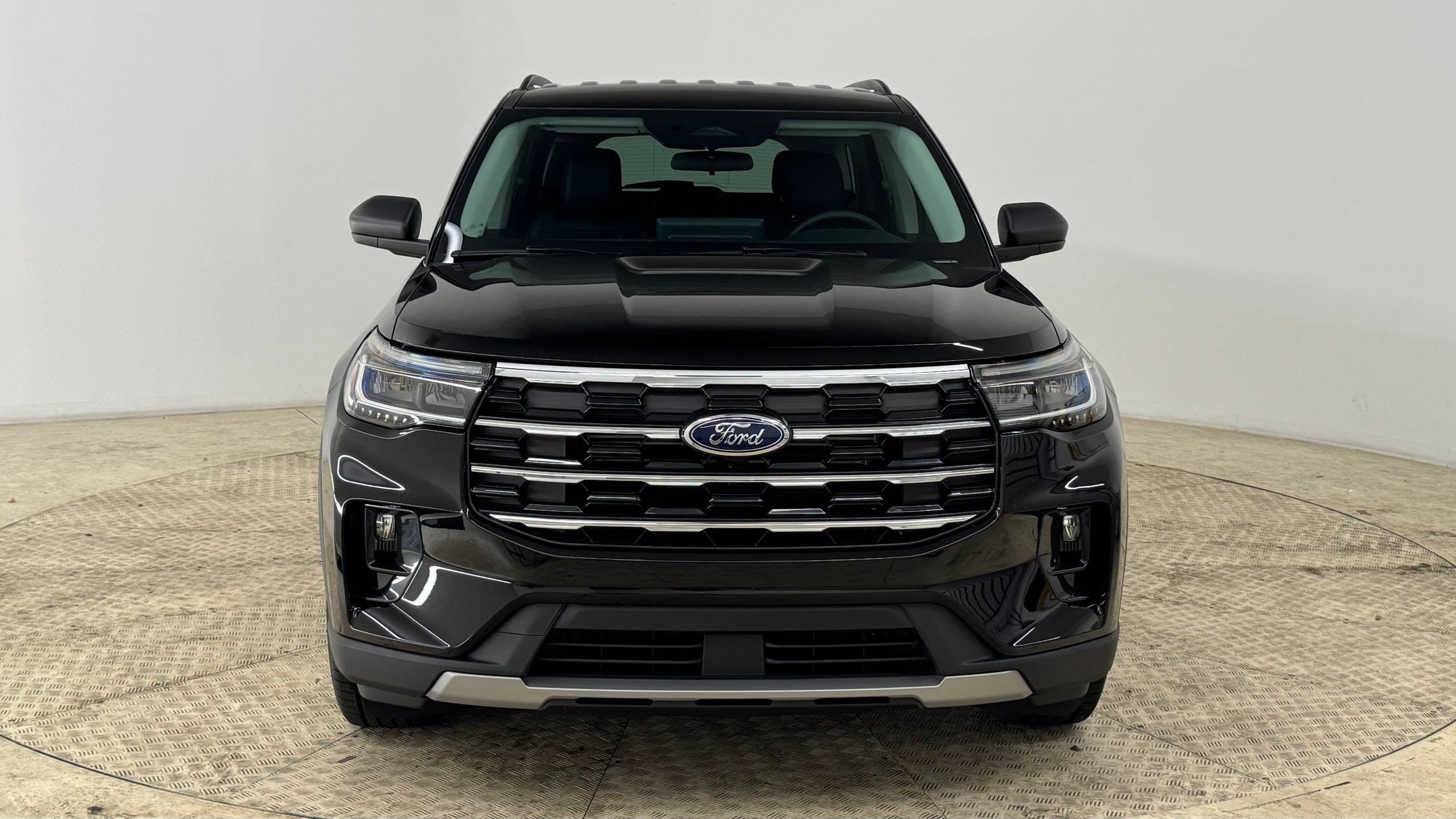 2026 Ford Explorer Active - Photo 6