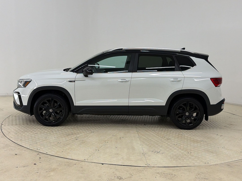 Used 2023 Volkswagen Taos SE SUV