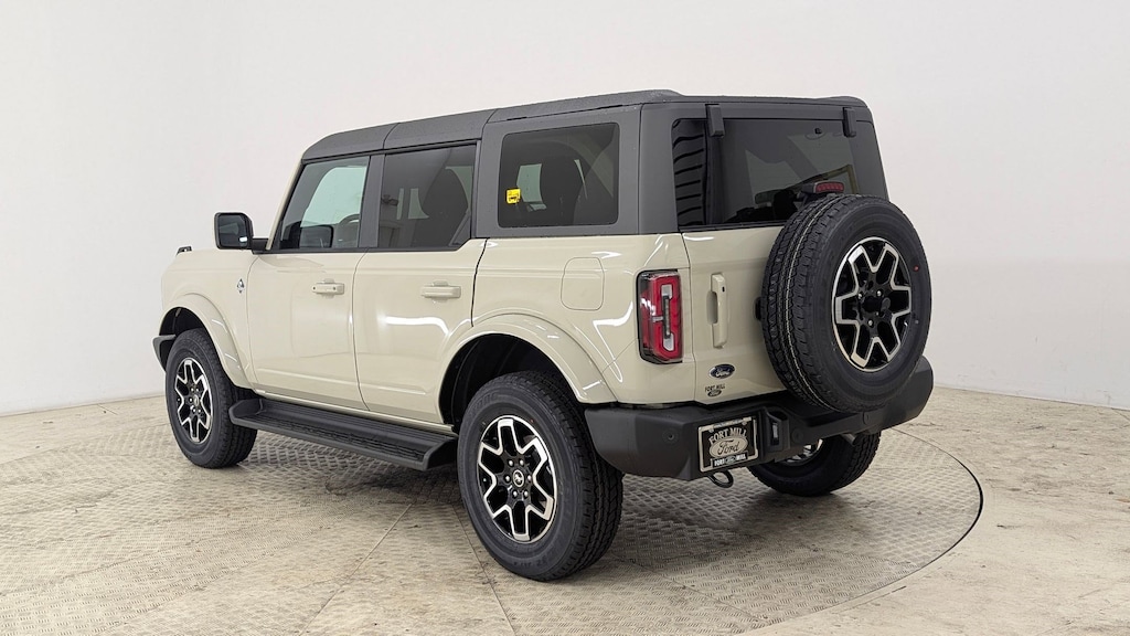 New 2025 Ford Bronco Outer Banks SUV