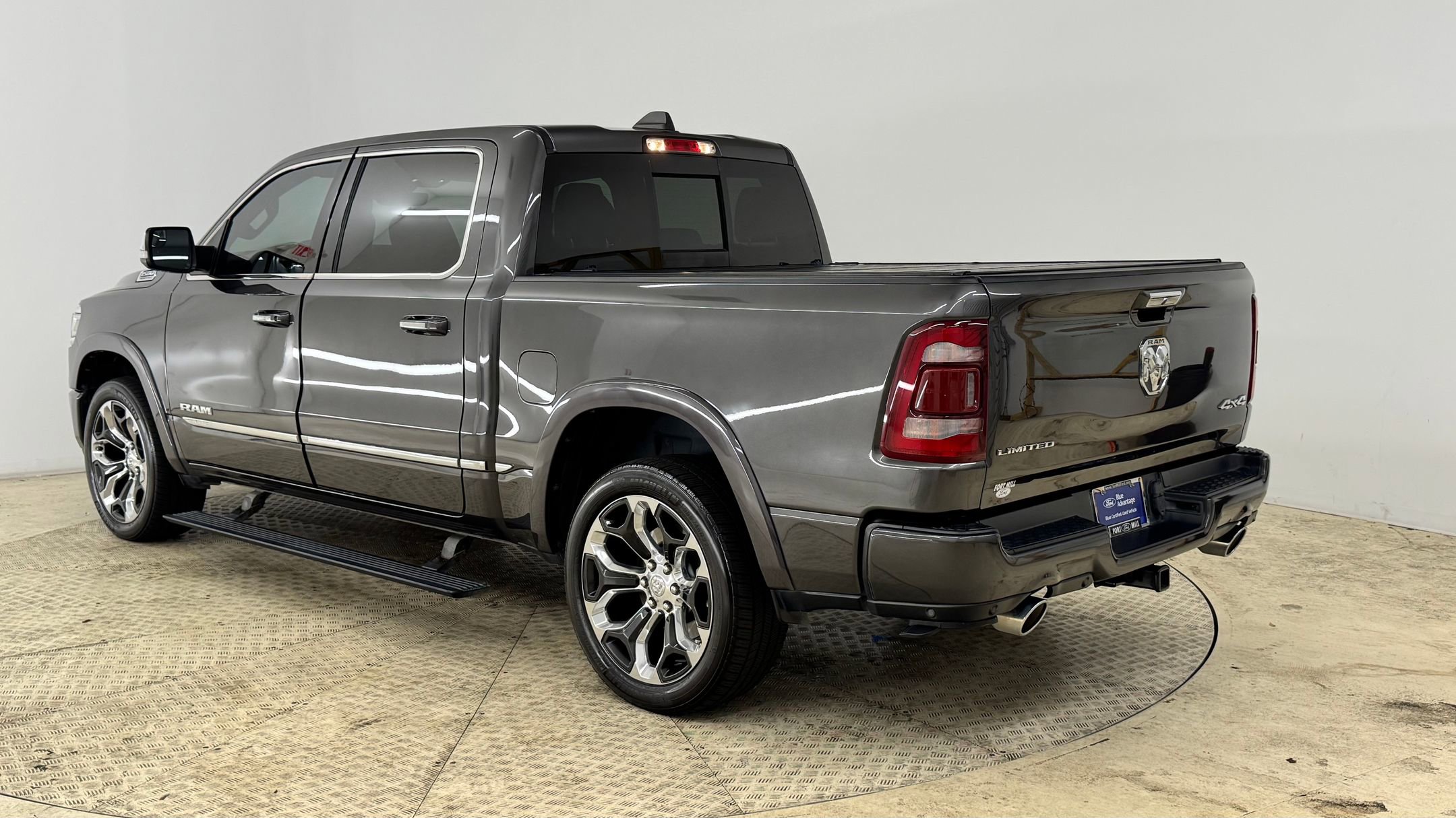 2021 Ram 1500 Limited photo 3