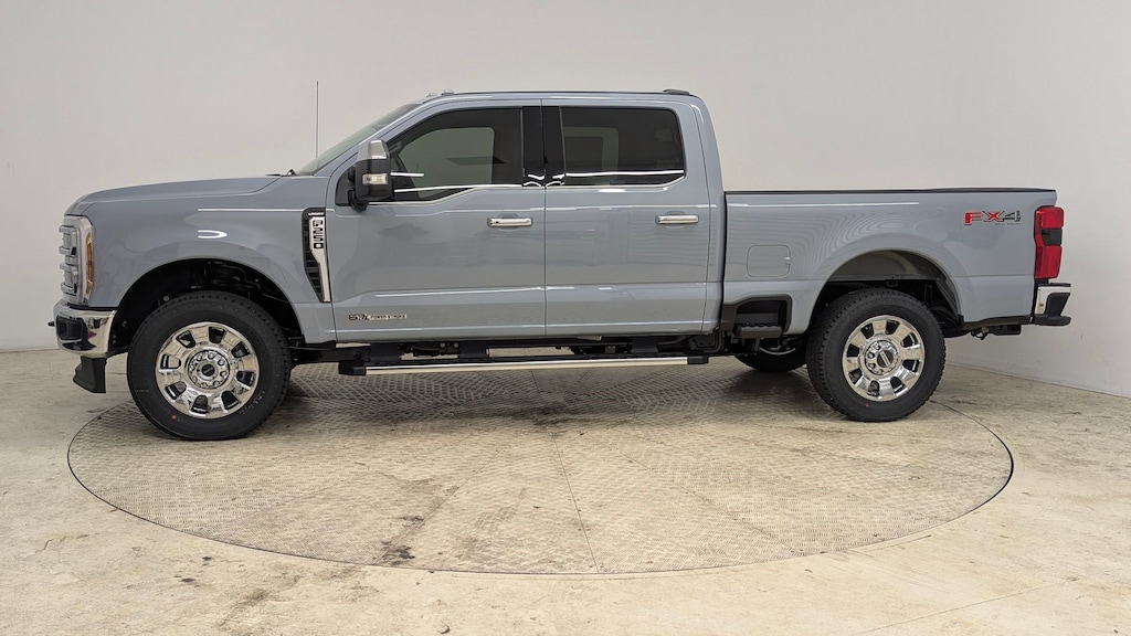 New 2026 Ford F-250 LARIAT Truck Crew Cab