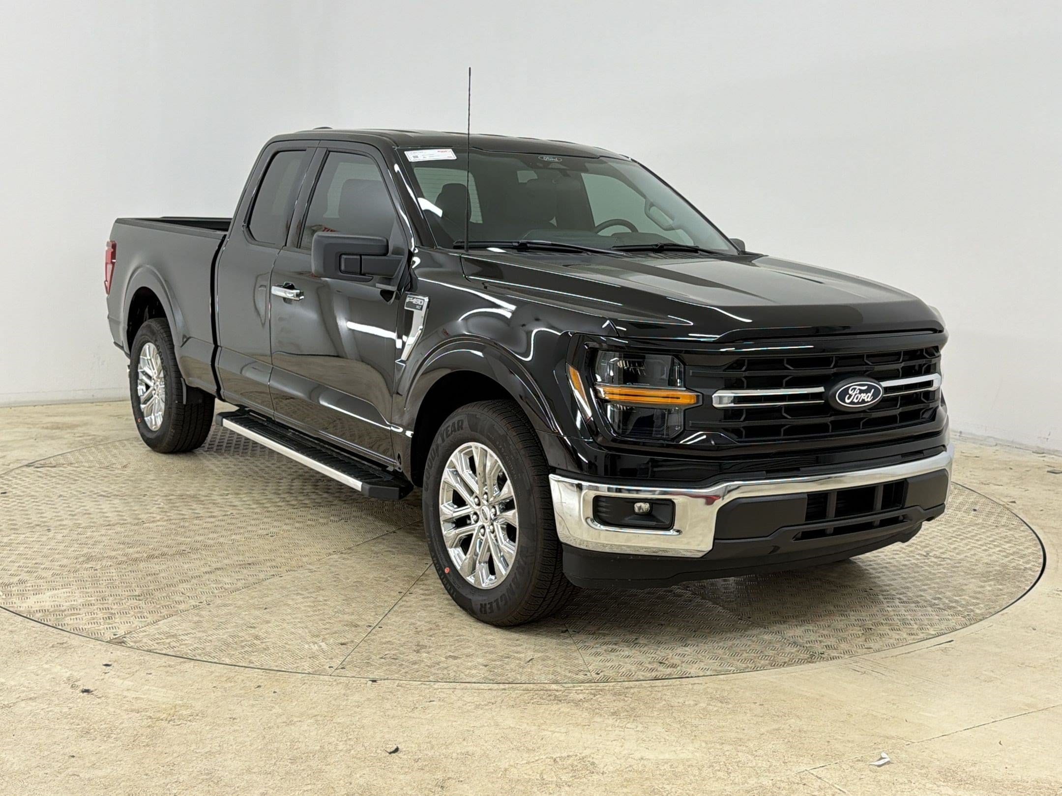 2026 Ford F-150 XLT - Photo 7