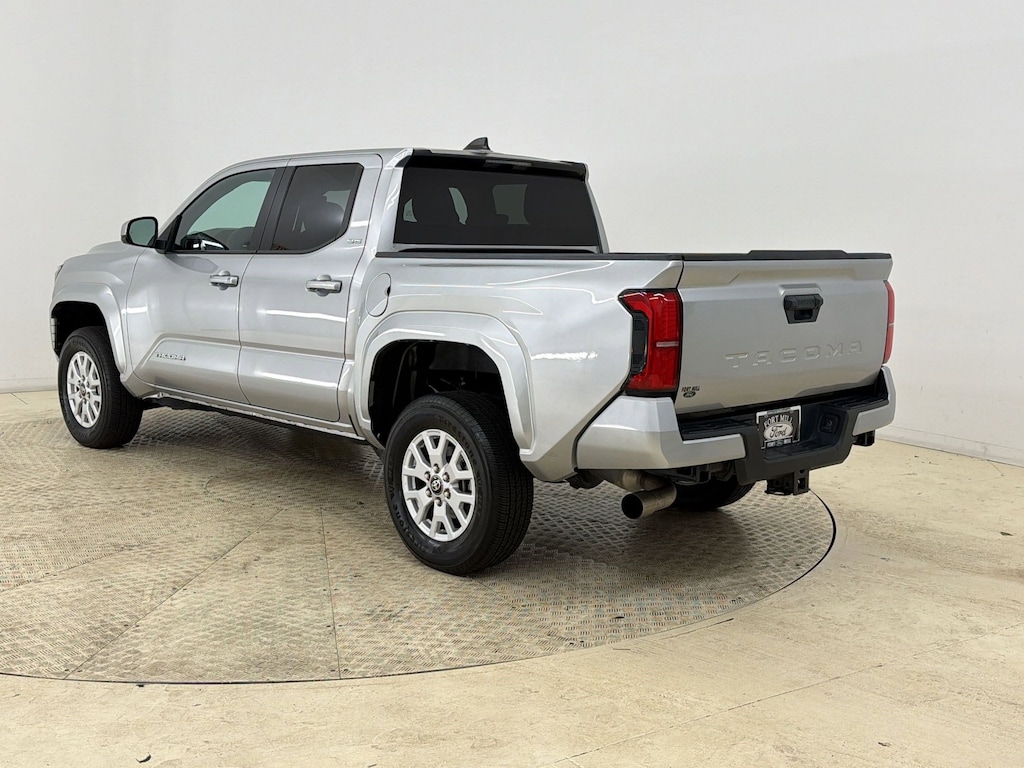 Used 2024 Toyota Tacoma SR5 Truck Double Cab
