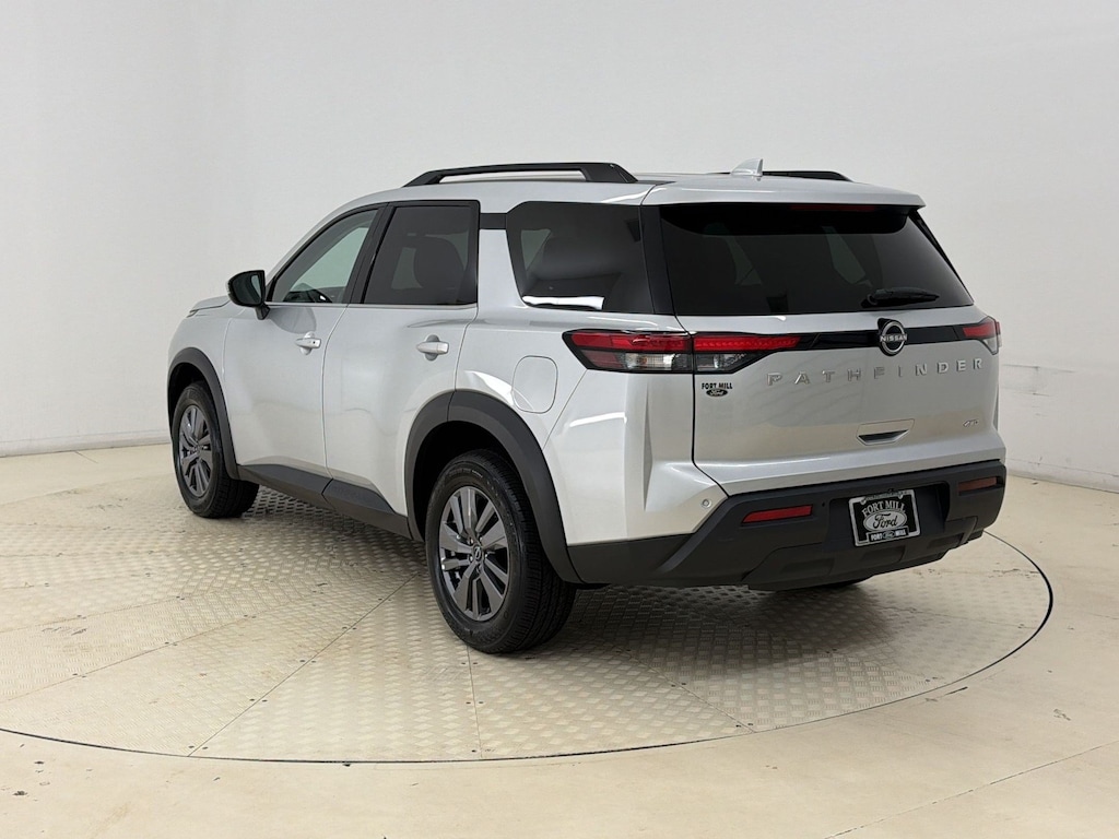 Used 2025 Nissan Pathfinder SV SUV