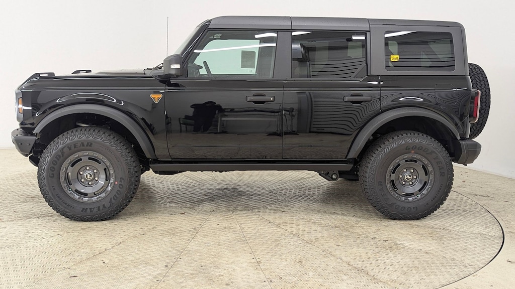 New 2025 Ford Bronco Badlands SUV