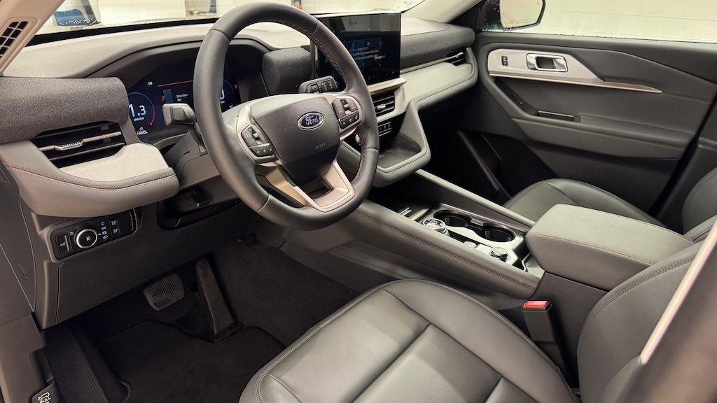 New 2025 Ford Explorer Active SUV