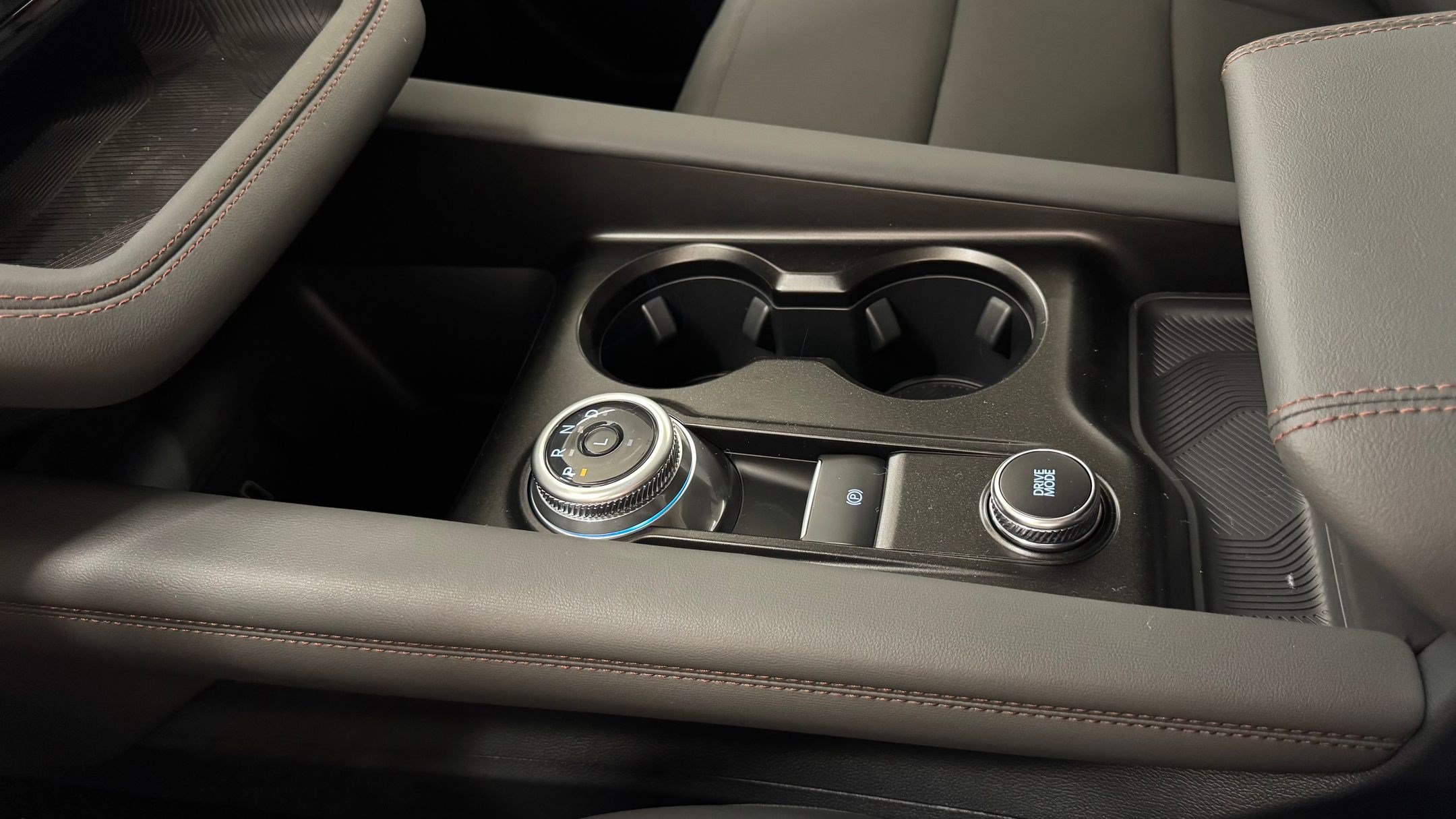 2026 Ford Explorer Active - Photo 29