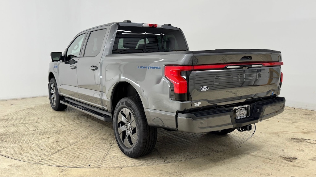 New 2025 Ford F-150 Lightning LARIAT Truck SuperCrew Cab