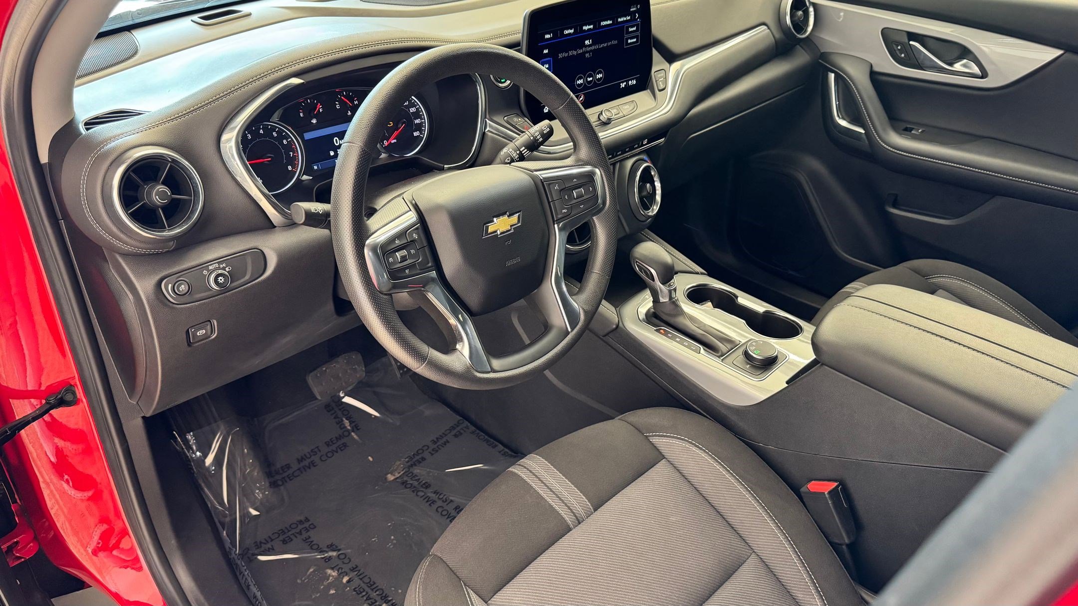 2023 Chevrolet Blazer 2LT photo 4