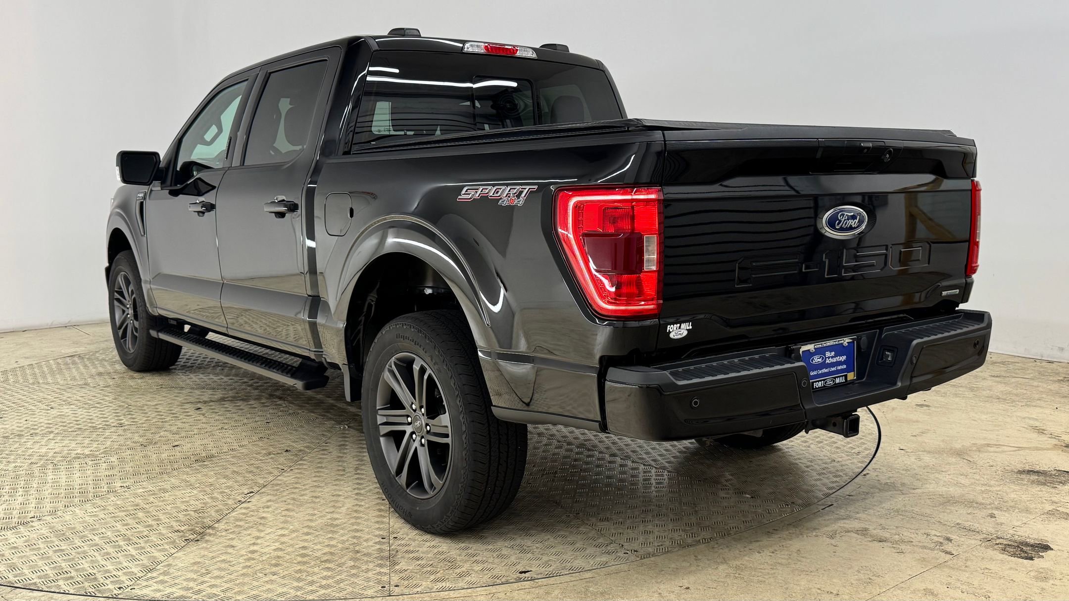 2022 Ford F-150 XLT photo 3
