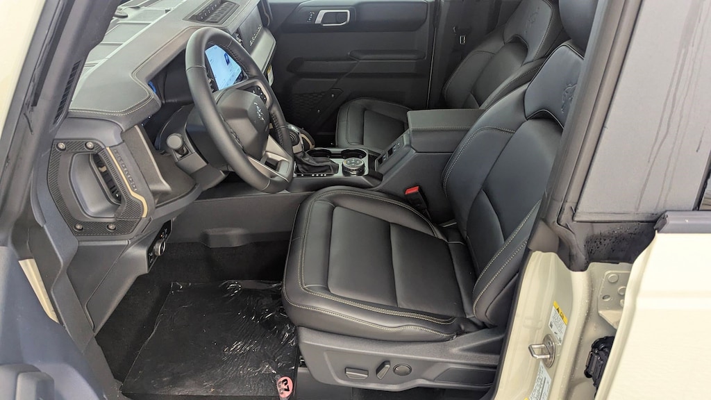 New 2025 Ford Bronco Badlands SUV