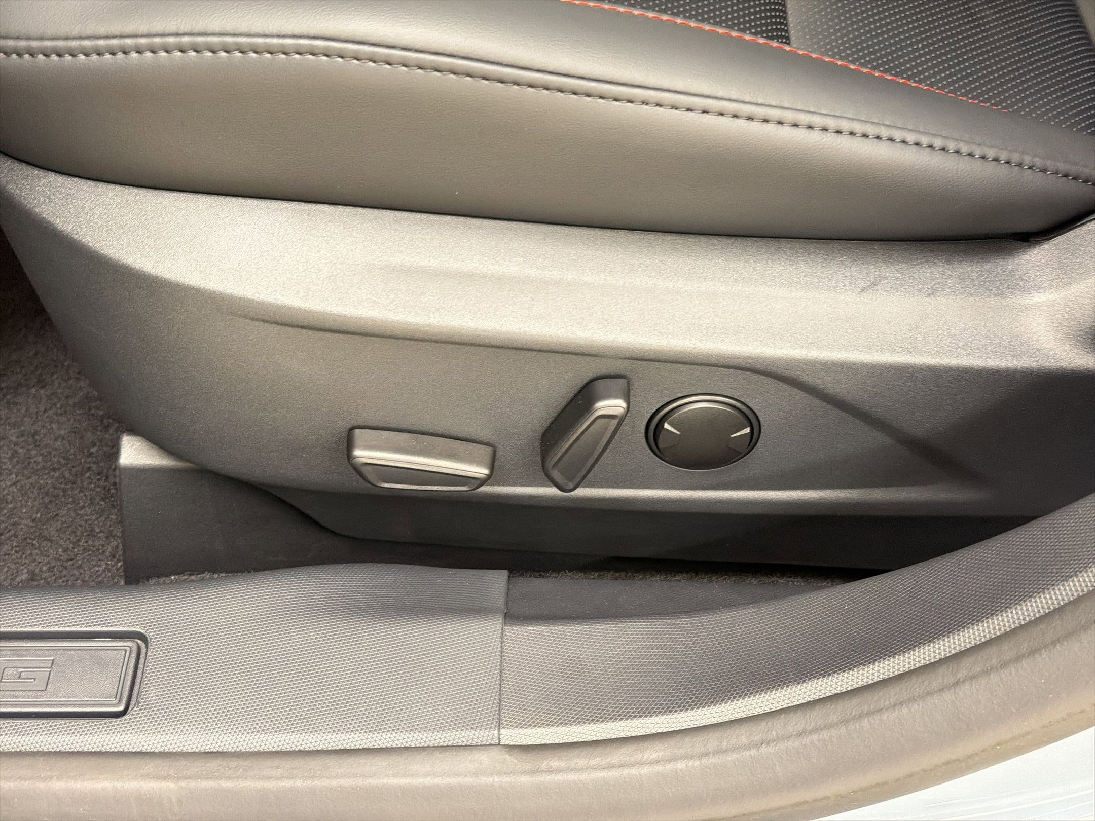2025 Ford Mustang Mach-E Premium - Photo 13
