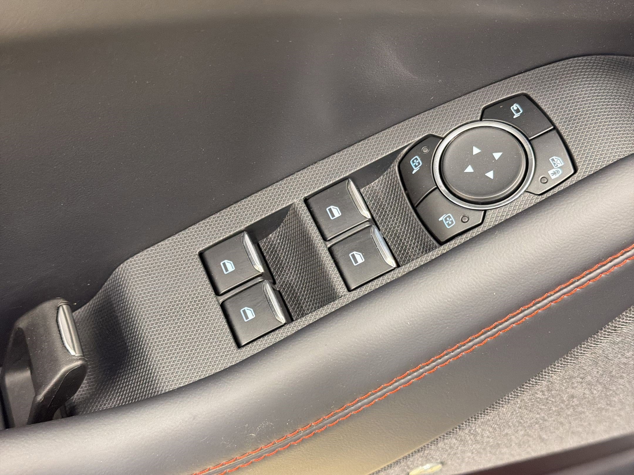 2025 Ford Mustang Mach-E Premium - Photo 12