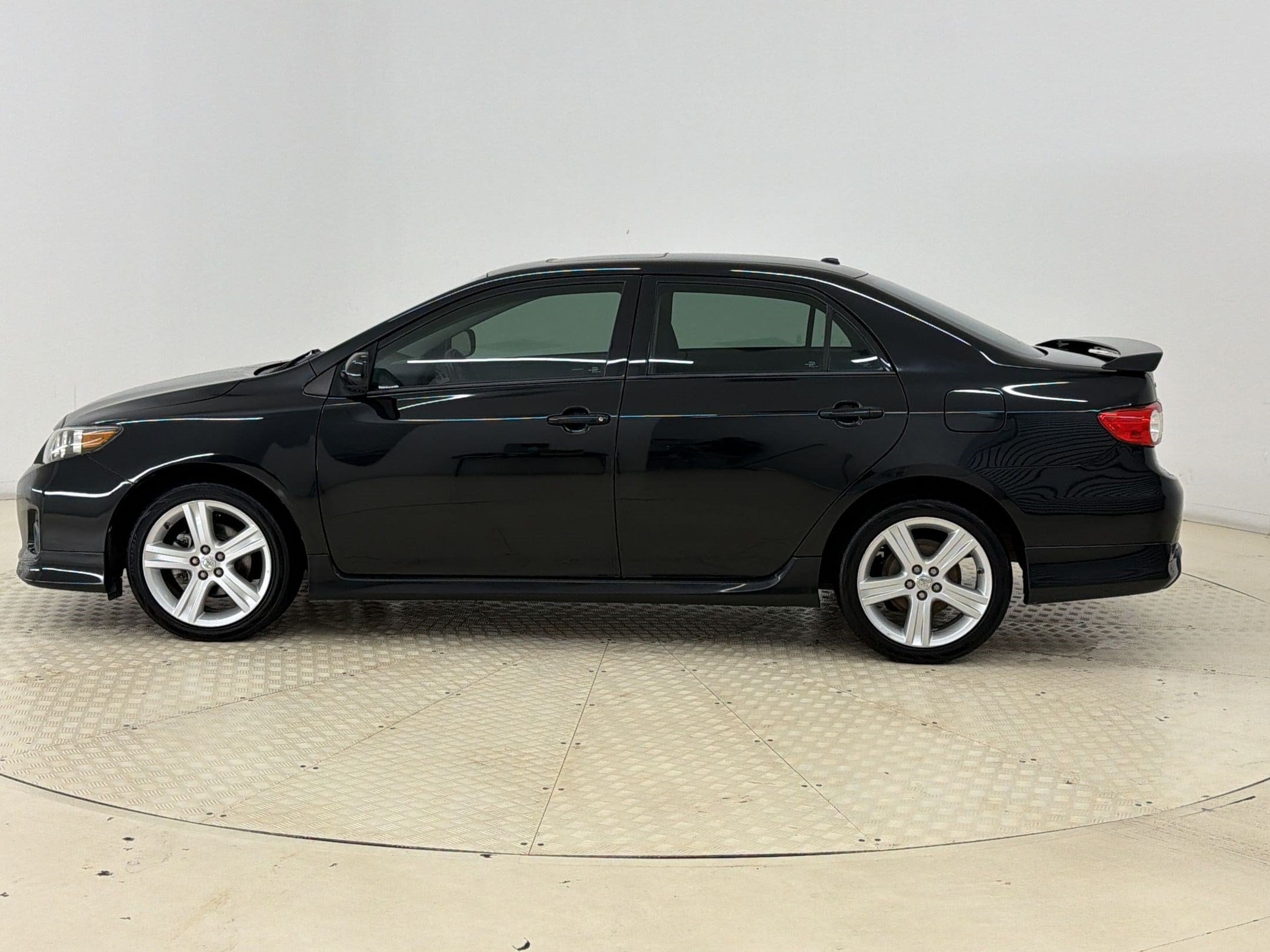 Used 2013 Toyota Corolla S with VIN 2T1BU4EE5DC090704 for sale in Fort Mill, SC