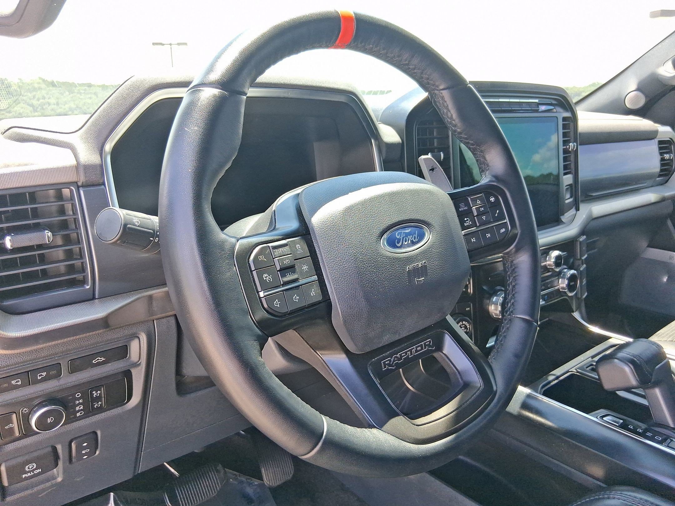 2023 Ford F-150 Raptor photo 4