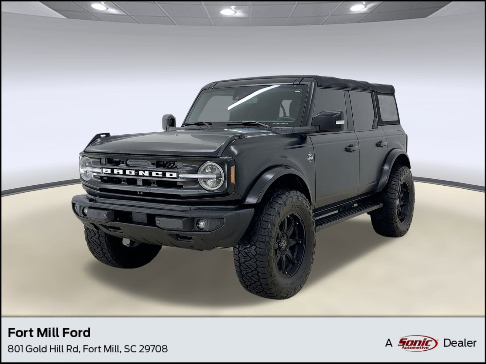 2022 Ford Bronco Outer Banks's photo
