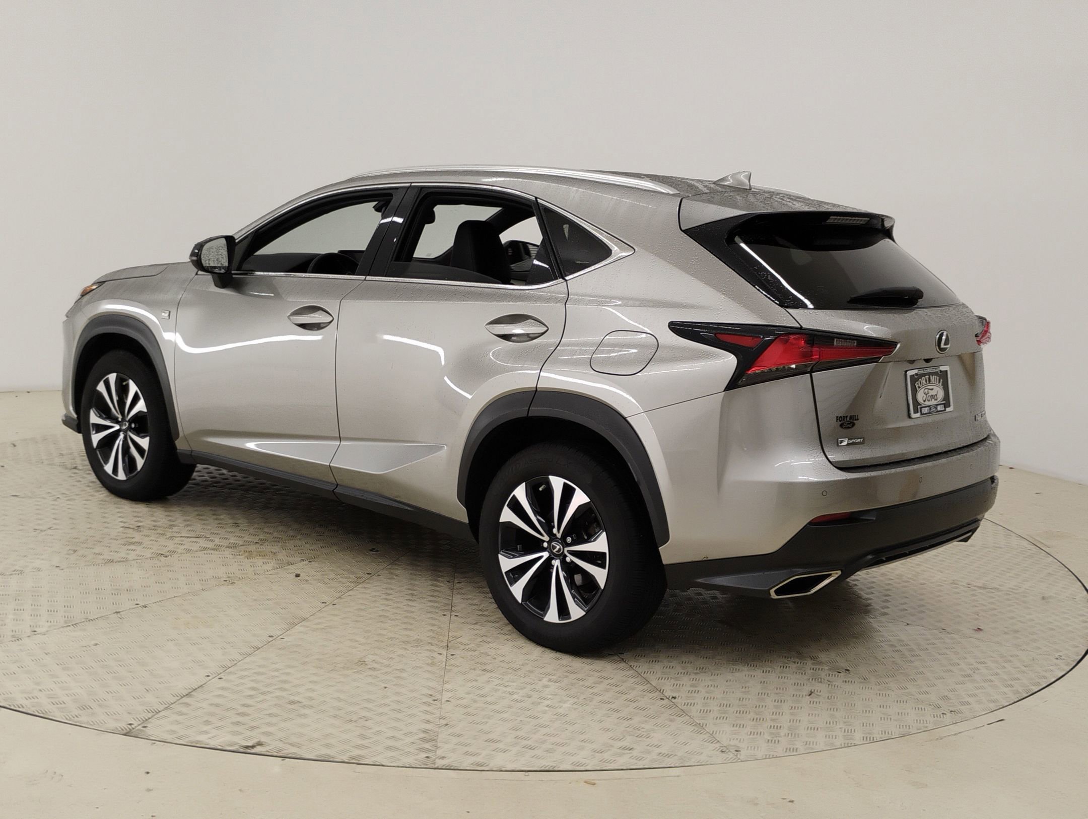 2021 Lexus NX 300 F SPORT photo 3