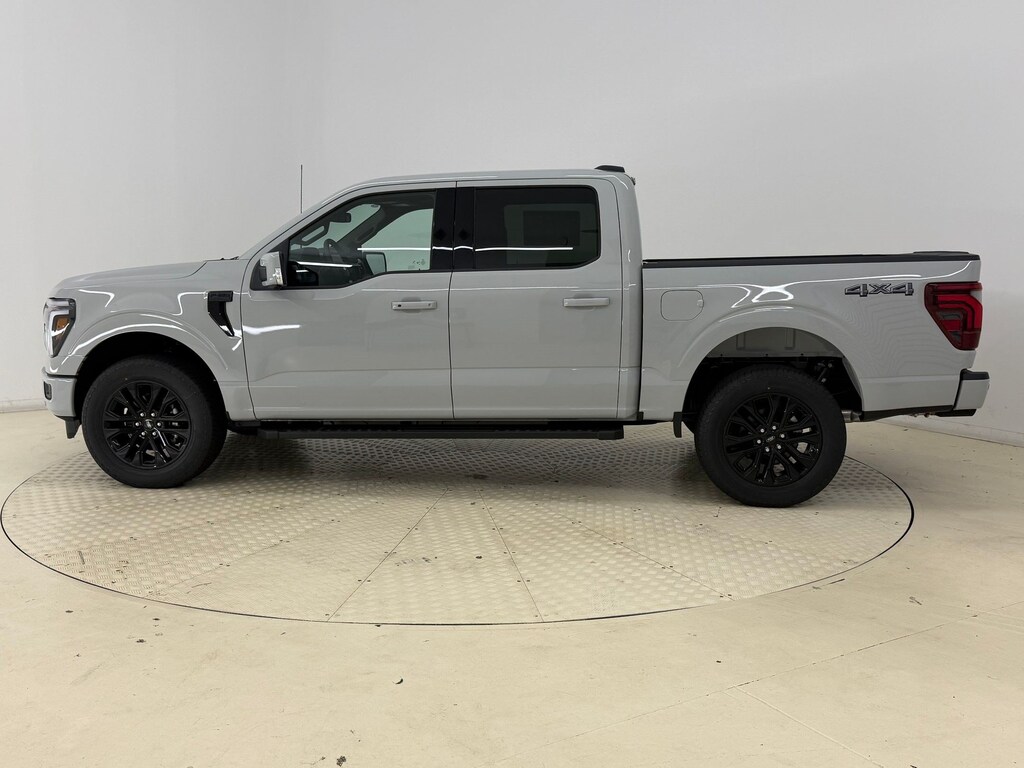 New 2026 Ford F-150 LARIAT Truck SuperCrew Cab