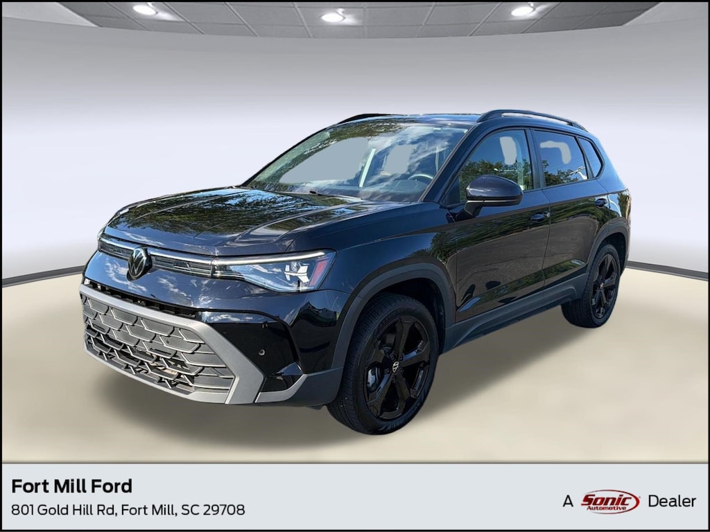 Used 2025 Volkswagen Taos SE Black SUV