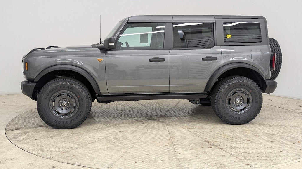 New 2025 Ford Bronco Badlands SUV