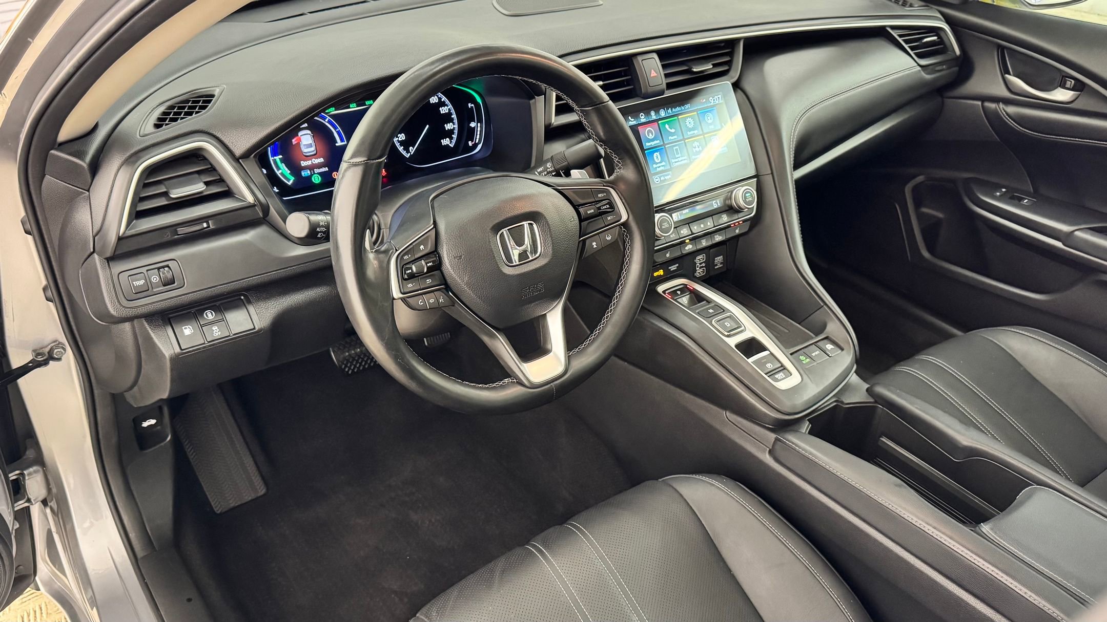 2021 Honda Insight Touring photo 2