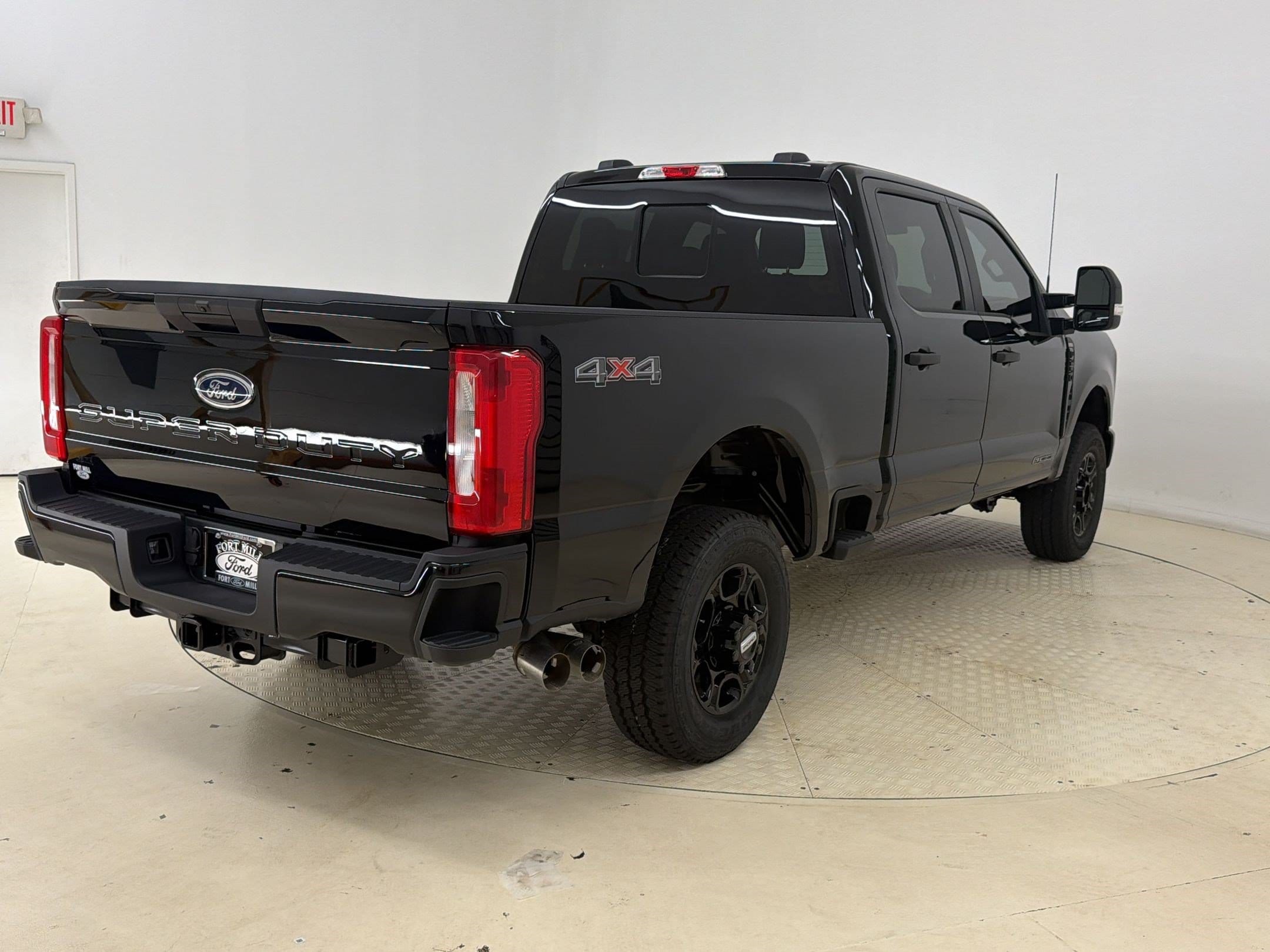 2026 Ford F-250 Super Duty XL - Photo 9